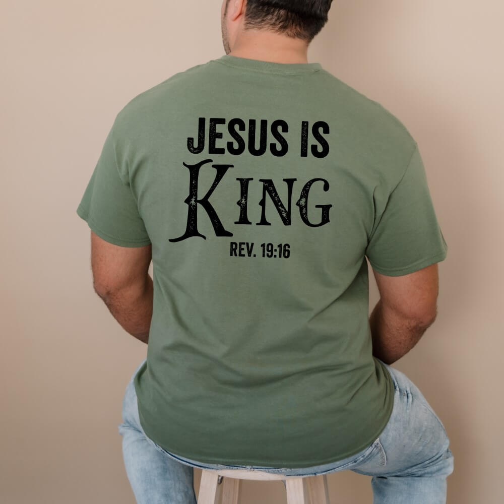 Jesus Is King Men's T-shirt
