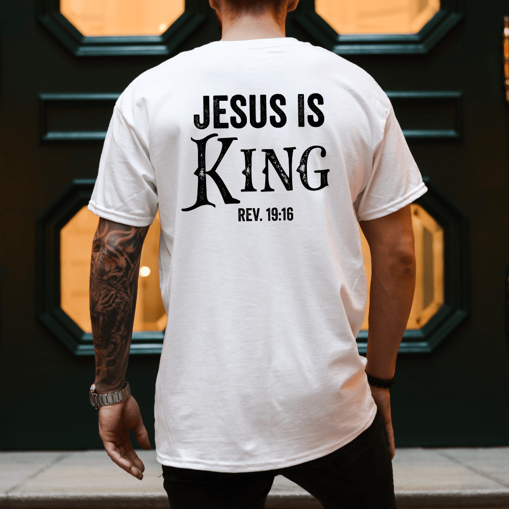 Jesus Is King Men's T-shirt