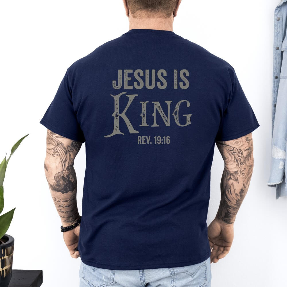 Jesus Is King Men's T-shirt