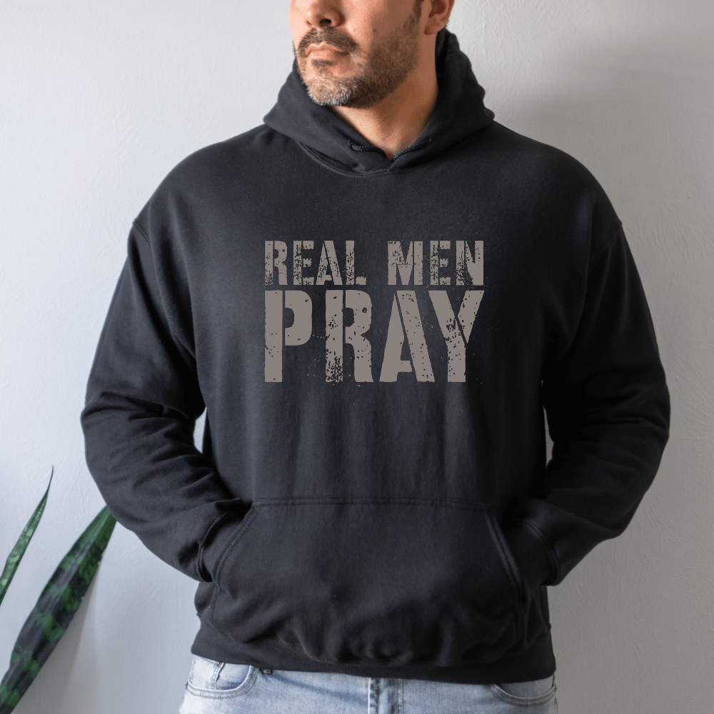 Real men pray tshirt navy