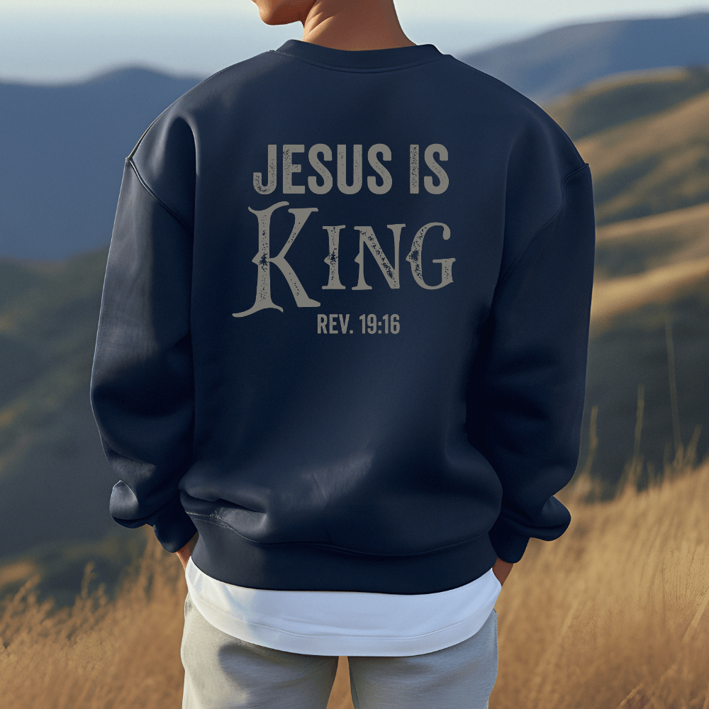 Jesus Is King Men&#39;s Sweatshirt