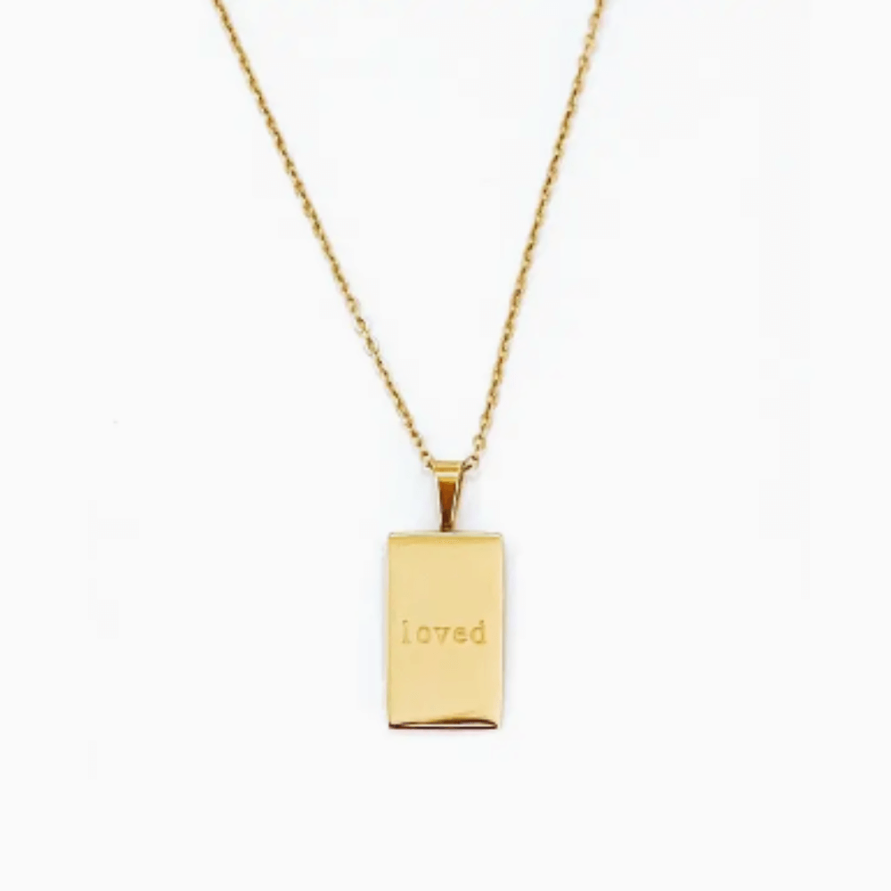 Loved Necklace gold flat